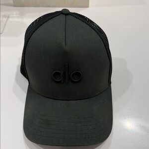 ALO Yoga Black Mesh Trucker Cap